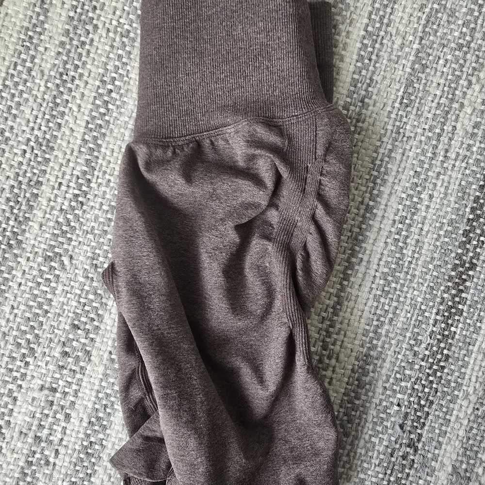 Buff bunny Miracle Seamless Shorts Mocha Berry Brown - Picture 7 of 7